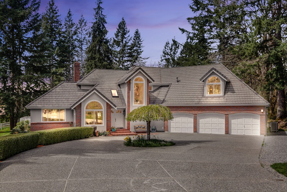 13633 238th Avenue Northeast, Woodinville, WA 98077, Presented by