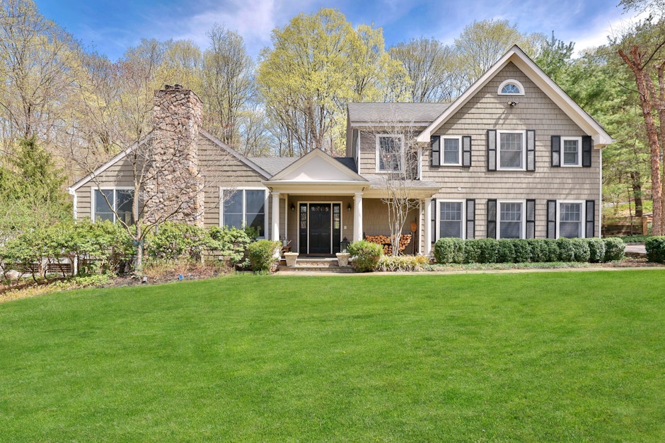 198 Millwood Road, Chappaqua, NY 10514, Presented by Pam Akin, Douglas Elliman Real Estate