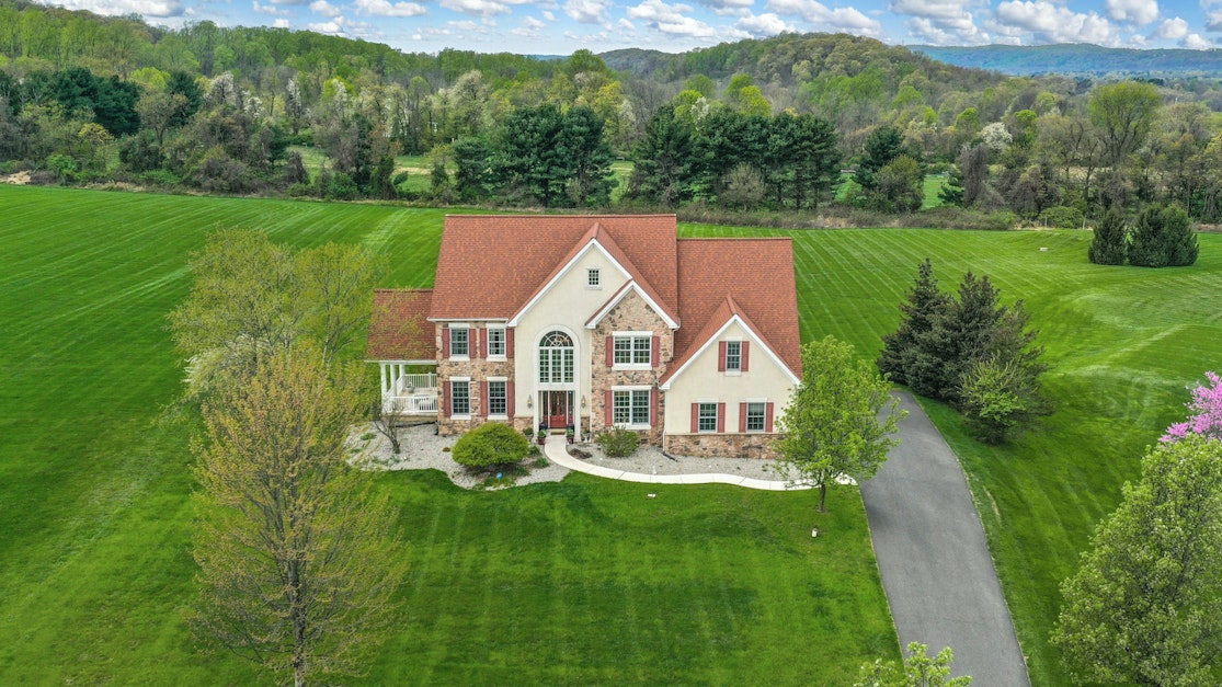 1560 Jakes Place, Hellertown, PA 18055, Presented by Carol C. Dorey