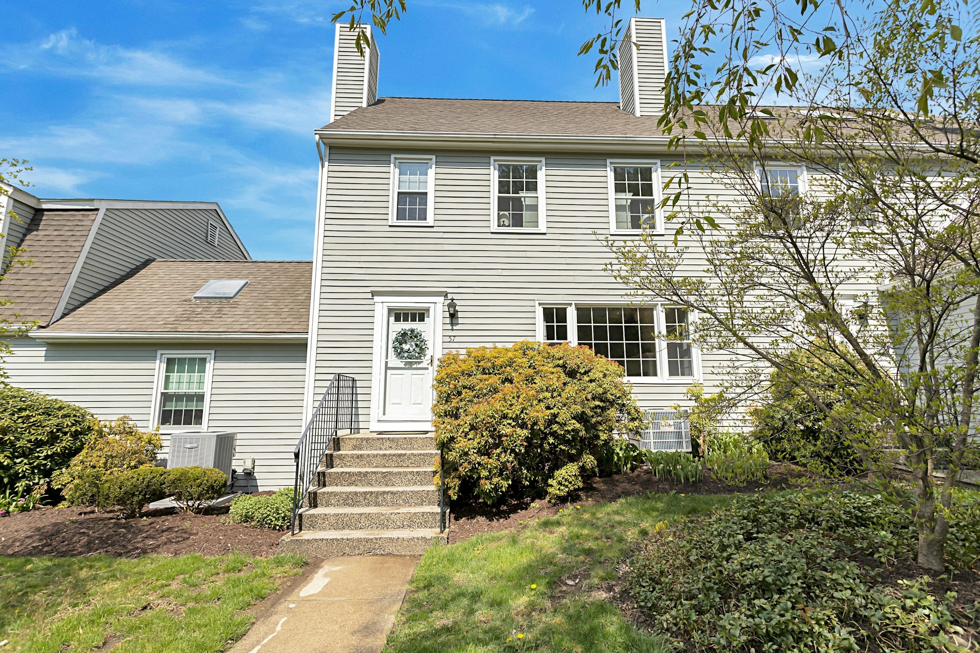 19 Prospect Ridge 57, Ridgefield, CT 06877, Presented by Lauren Parr