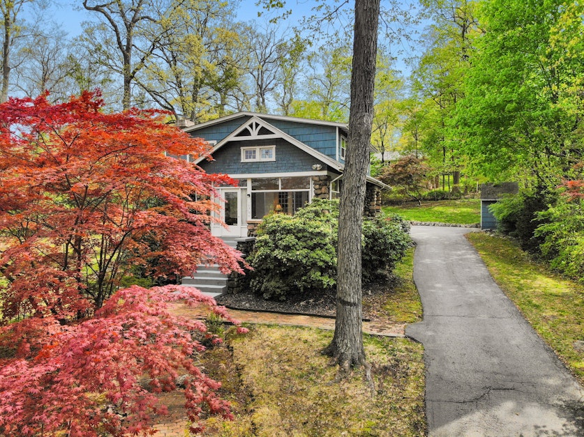 103 Malcolm Road, Mahwah, NJ 07430, Presented by Gary Silberstein, Keller Williams Valley Realty