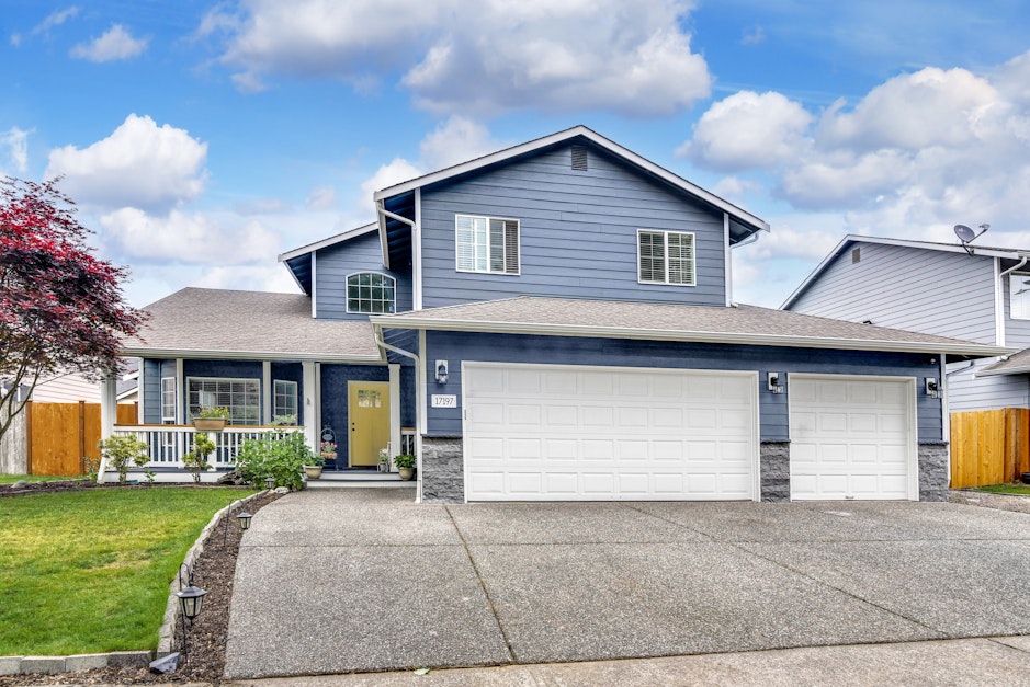 17197 Keri Place SE, Monroe, WA 98272, Presented by Julie Bouscaren