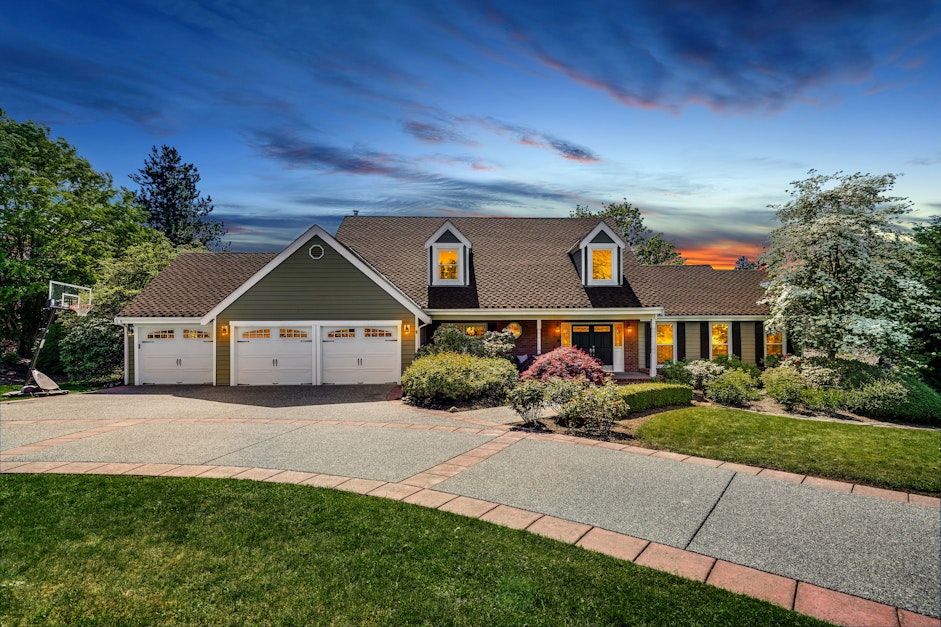 14369 155th Avenue Northeast, Woodinville, WA 98072, Presented by Jill