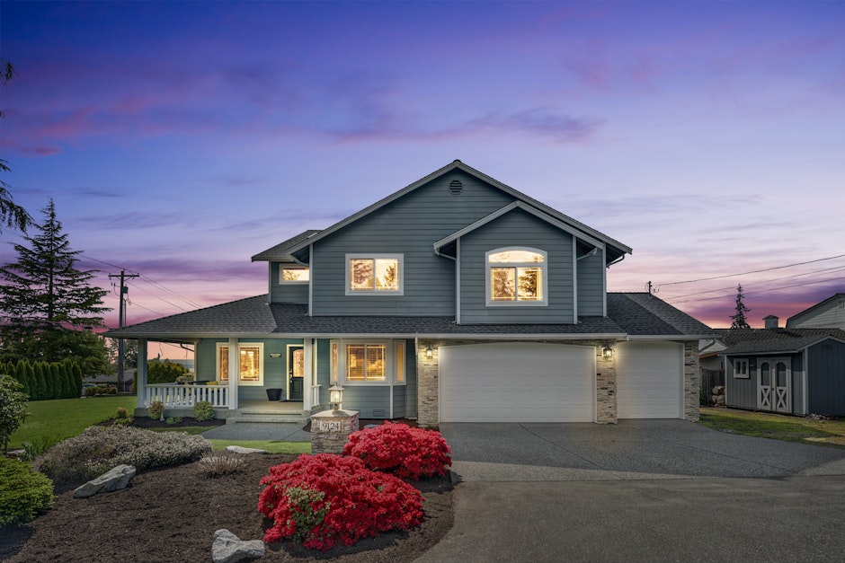 9124 44th Avenue West, Mukilteo, WA 98275, Presented by Christopher