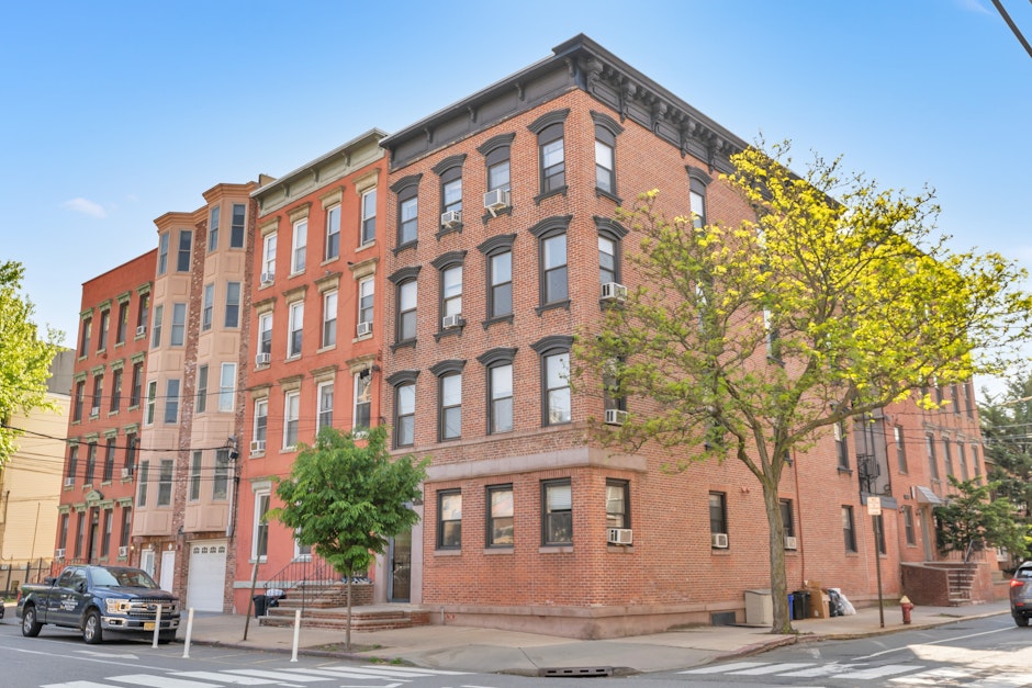 132 Adams Street 5, Hoboken, NJ 07030, Presented by Thomas Courtenay