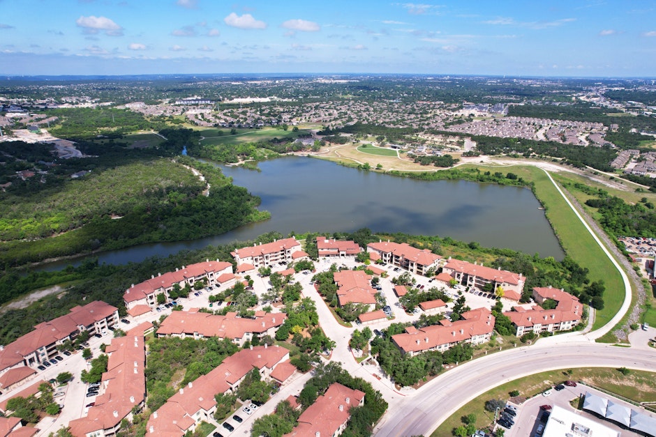 Presented by Muir Lake Apartments, Muir Lake Apartments. Powered by