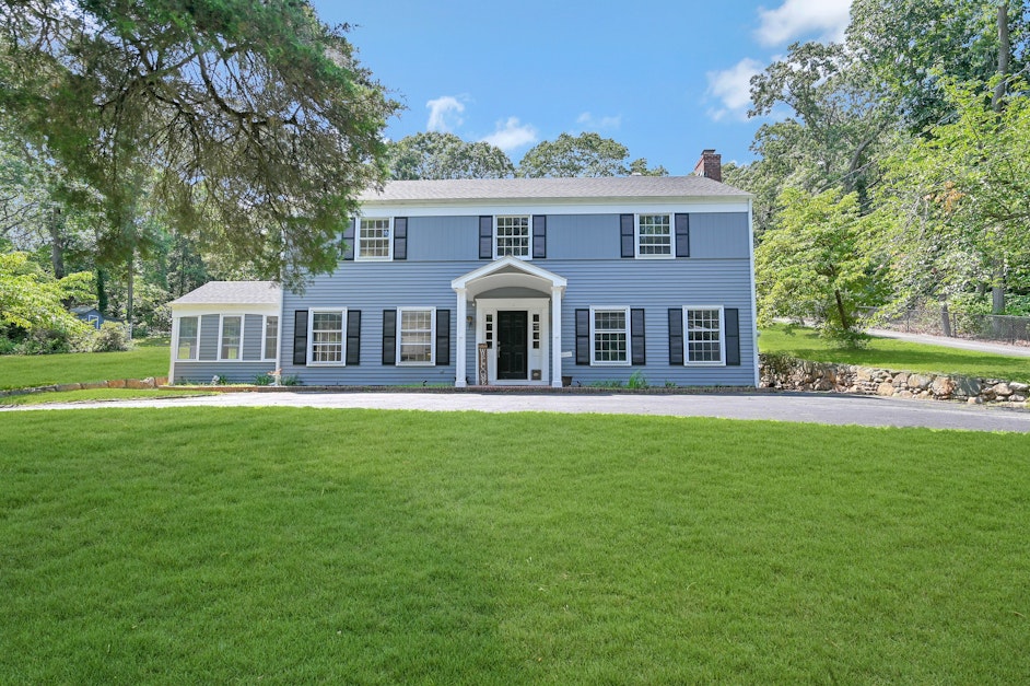 60 Road, Setauket East Setauket, NY 11733, Presented by