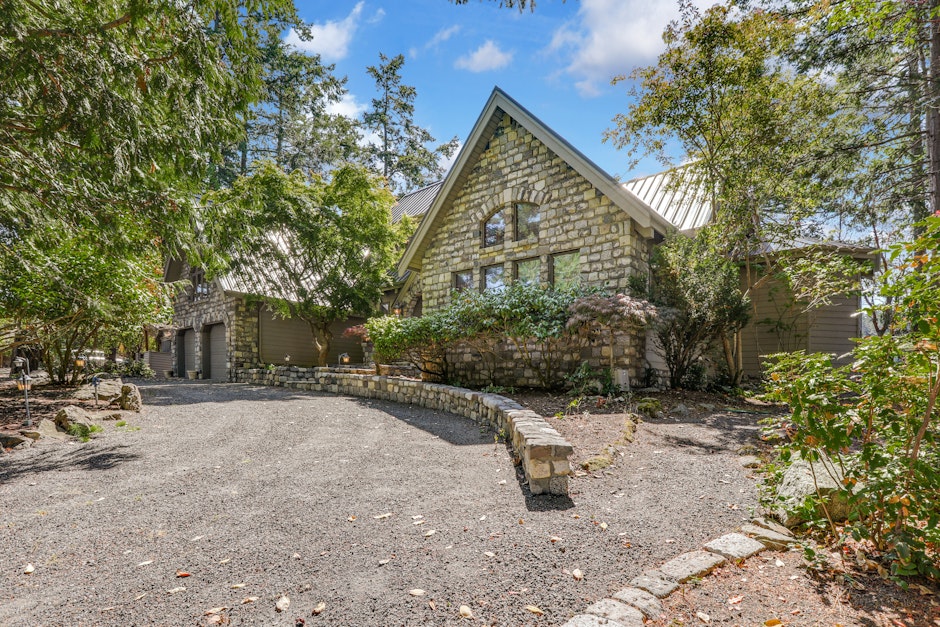 498 Davison Head Drive, Friday Harbor, WA 98250, Presented by Jill