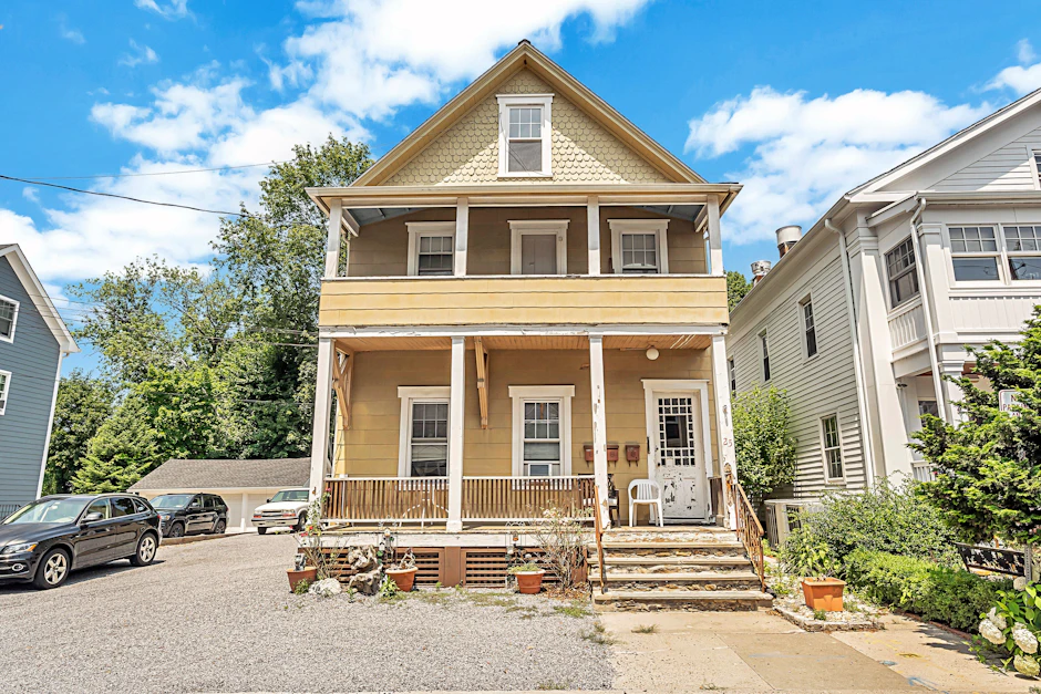 25 Edgemont Road, Katonah, NY 10536, Presented by Mindy Gerstein, BHHS