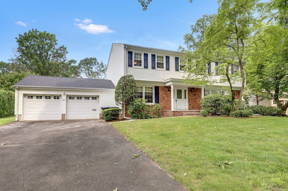 515 Spring Valley Road, Paramus, NJ 07652, Presented by GHADA ABBASI