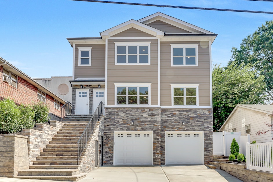 61 Dukes Street, Kearny, NJ 07032, Presented by Jan R. Kwapniewski