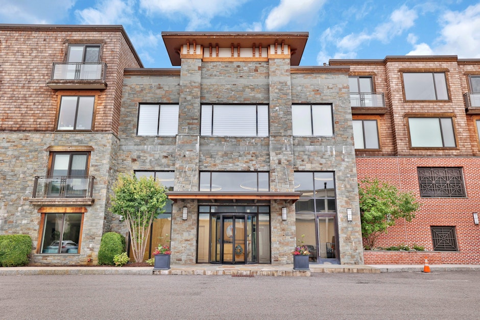 45 Hudson View Way unit 400, Tarrytown, NY 10591, Presented by Alicia Goldman, Christie's