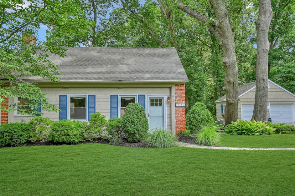 465 Windjammer Drive, Southold, NY 11971, Presented by Nancy J