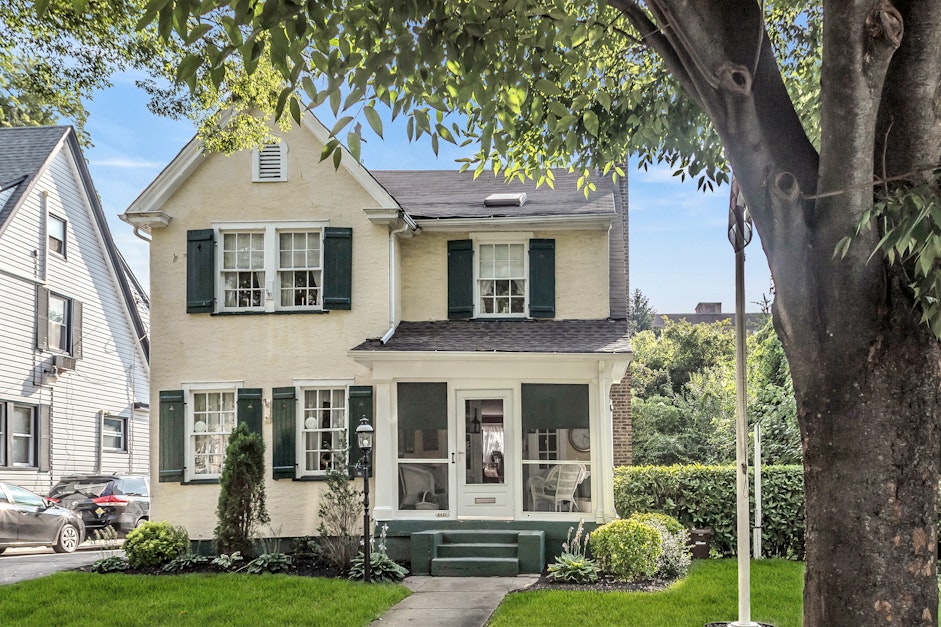 8421 117th Street, Richmond Hill, NY 11418, Presented by Joseph Ferone