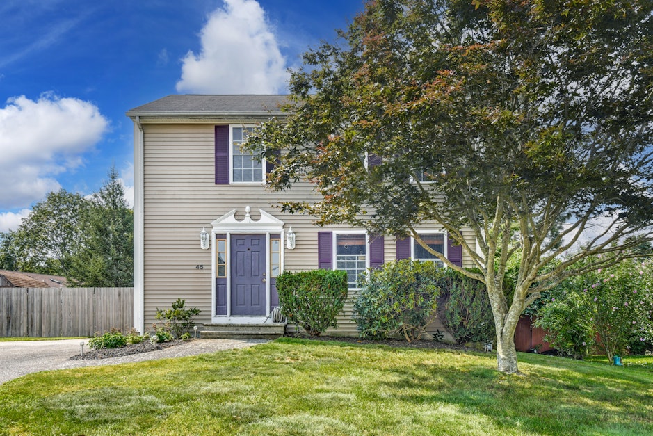 45 Baxter, Woonsocket, RI 02895, Presented by Brian Jodoin, Teri Degnan