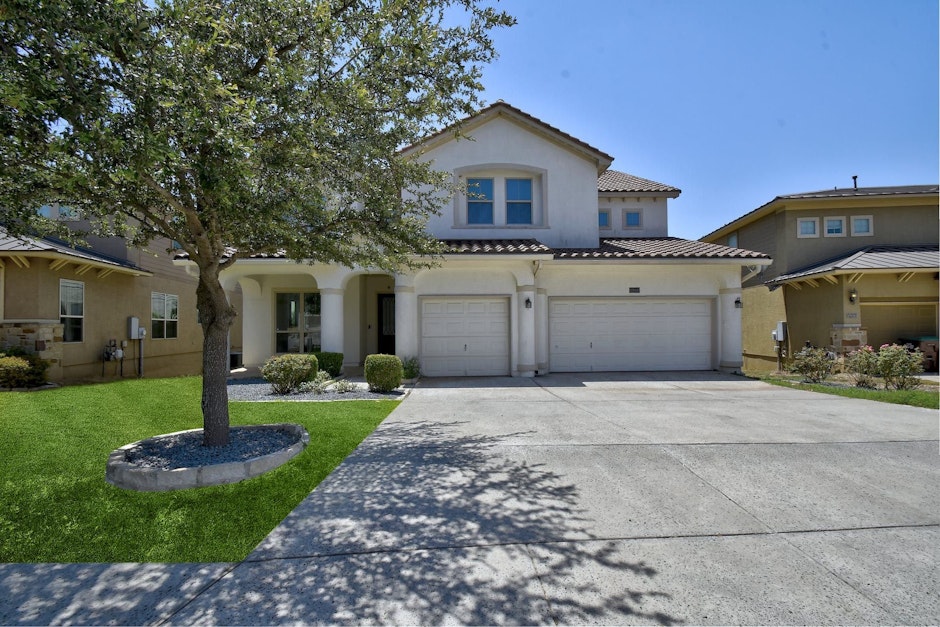 18006 Via del Arbol, San Antonio, TX 78257, Presented by Blain Johnson