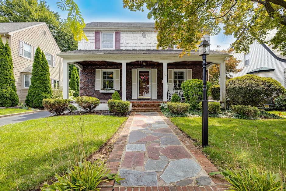 32 Hamilton Avenue, Cranford, NJ 07016, Presented by Shannon DellaFortuna, Weichert Realtors