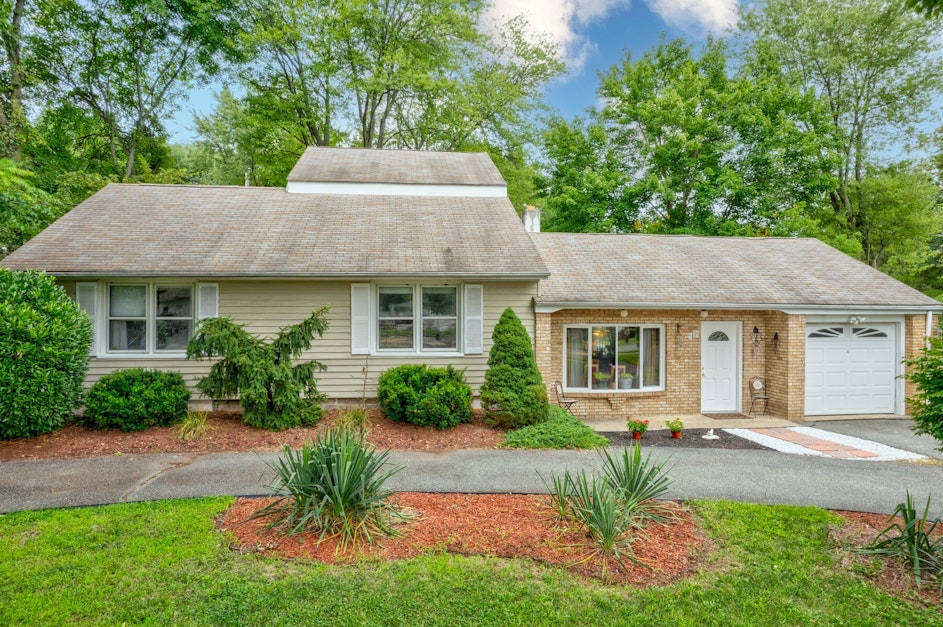 212 Changebridge Road, Montville, NJ 07045, Presented by Sue Adler