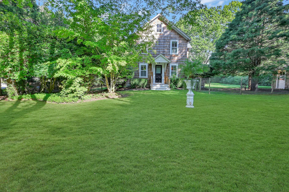 32 Saint Mary's Road, Shelter Island, NY 11964, Presented by Angelo