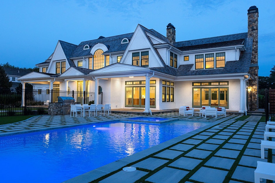 15 Carnegie Heights Drive, Portsmouth, RI 02871, Hogan Associates