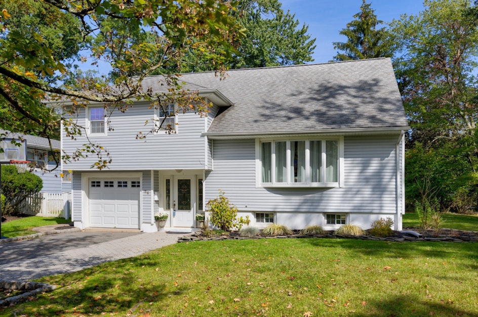 35 Wardell Road, Livingston, NJ 07039, Presented by Sue Adler, Keller