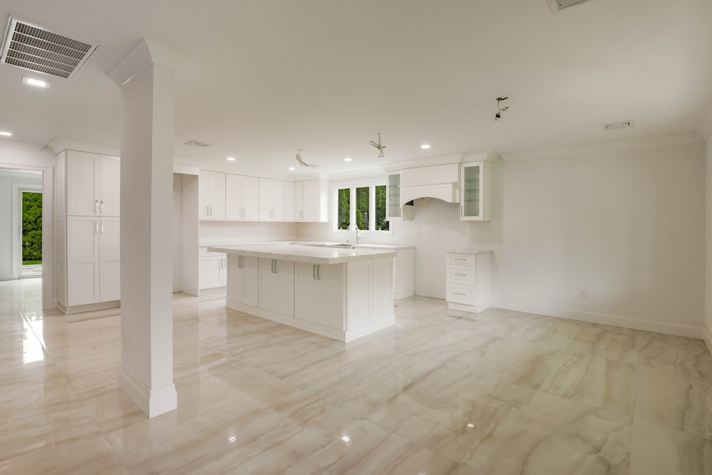 28 Colgate Lane, Woodbury, NY 11797, Presented by Mara Navaretta, Homes