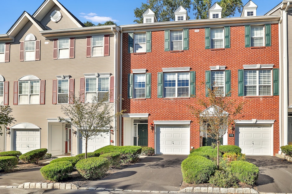 115 Meadow Lane, Nanuet, NY 10954, Presented by Jesse O'Brien, Douglas