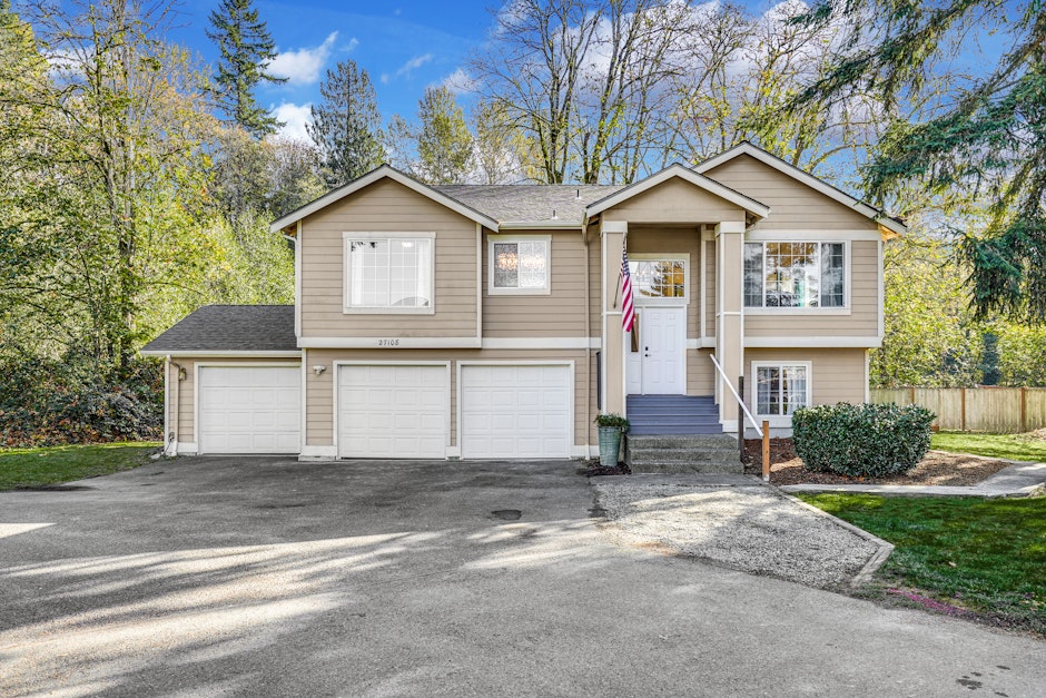 27108 186th Avenue Southeast, Covington, WA 98042, Presented by Denny Hancock, Windermere Real