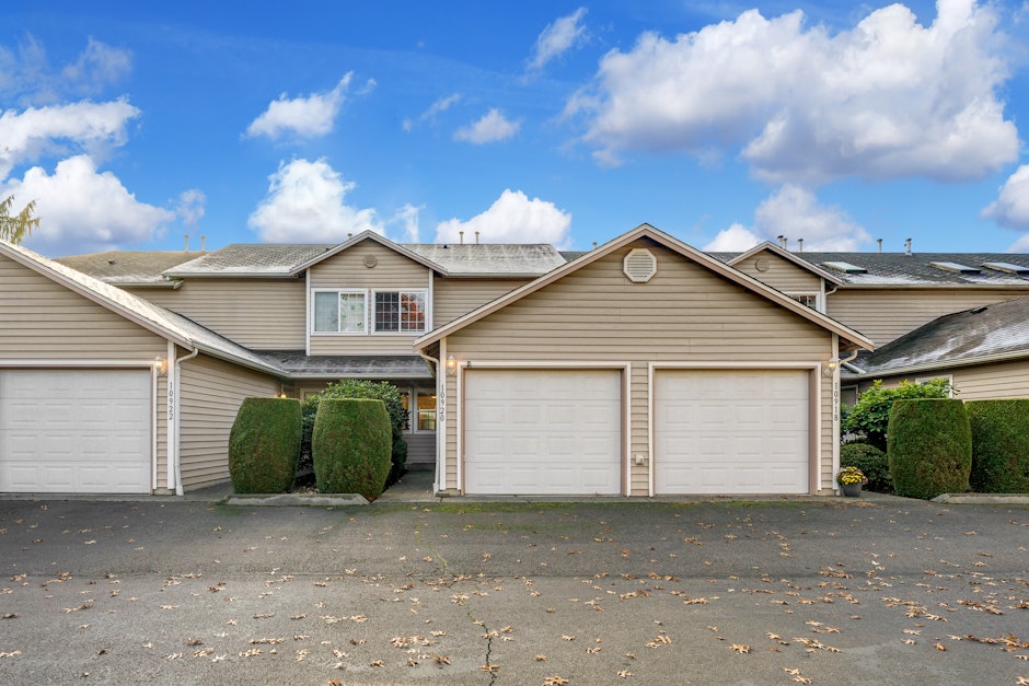 10920 63rd St E, Puyallup, WA 98372, Presented by Ron Volz, Windermere