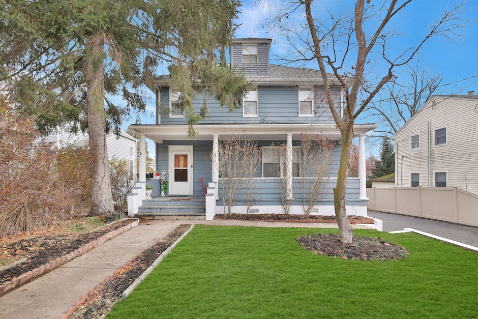 215 North Highland Avenue, Nyack, NY 10960, Presented by Samuel Adler