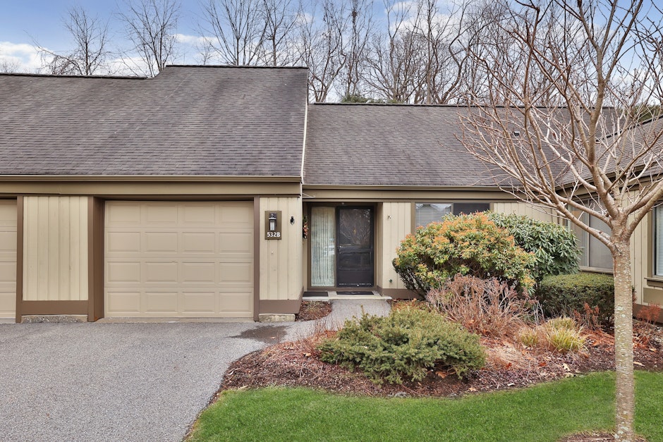 532B Heritage Hills, Somers, NY 10589, Presented by Maura McSpedon, William Raveis Real Estate