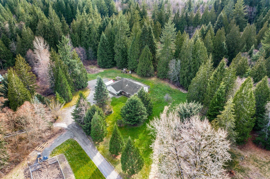 14823 101st Avenue Northeast, Arlington, WA 98223, Presented by Nicole