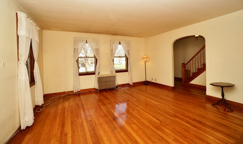 3 Cole Ave, Medway, MA 02053, Presented by Christopher Byrne, Berkshire