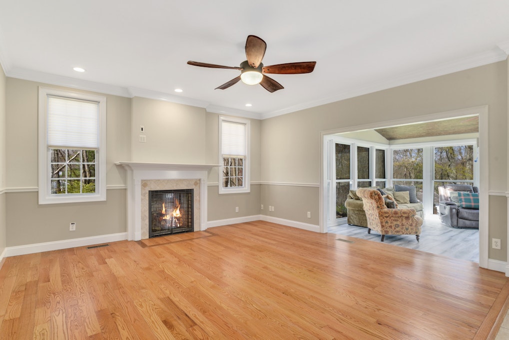 526 Barrack Hill, Ridgefield, CT 06877, Presented by Debi Orr