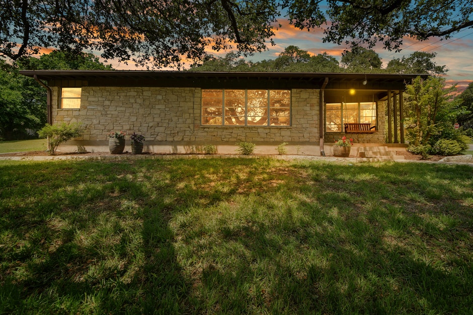 1213 East Applegate Drive, Austin, TX 78753, Presented by Patricia Goforth, Realtor Broker, e3