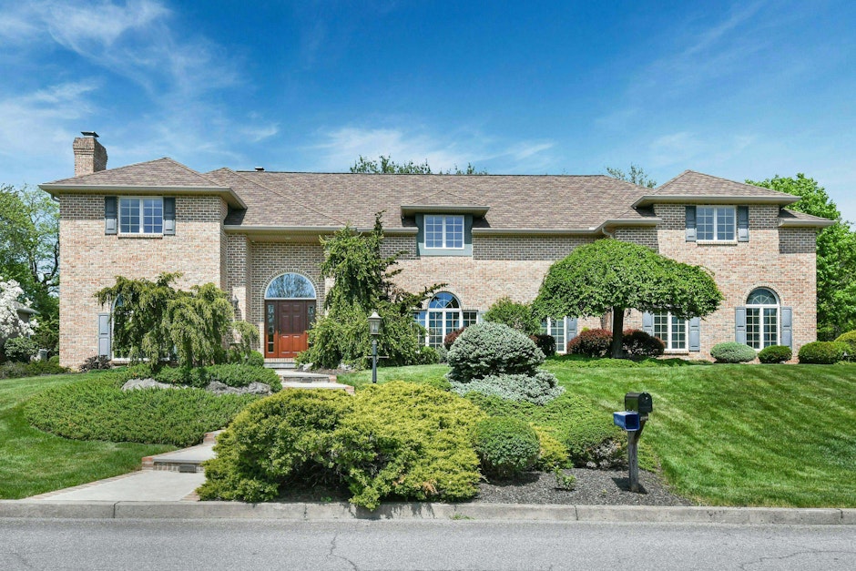 161 Cross Creek Court, Bethlehem, PA 18017, Presented by Carol C. Dorey