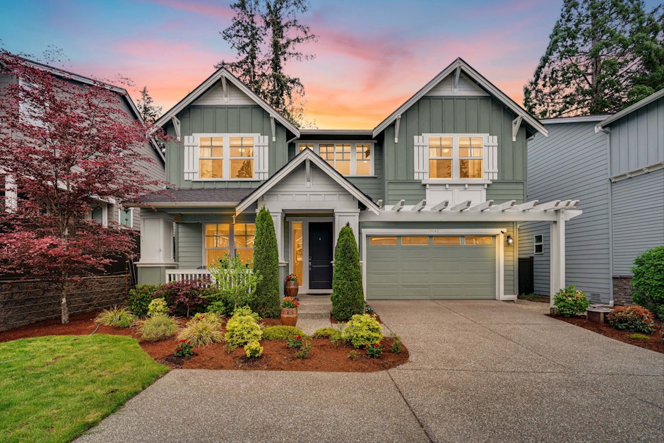 19042 84th Place Northeast, Bothell, WA 98011, Presented by Jill Sjolin