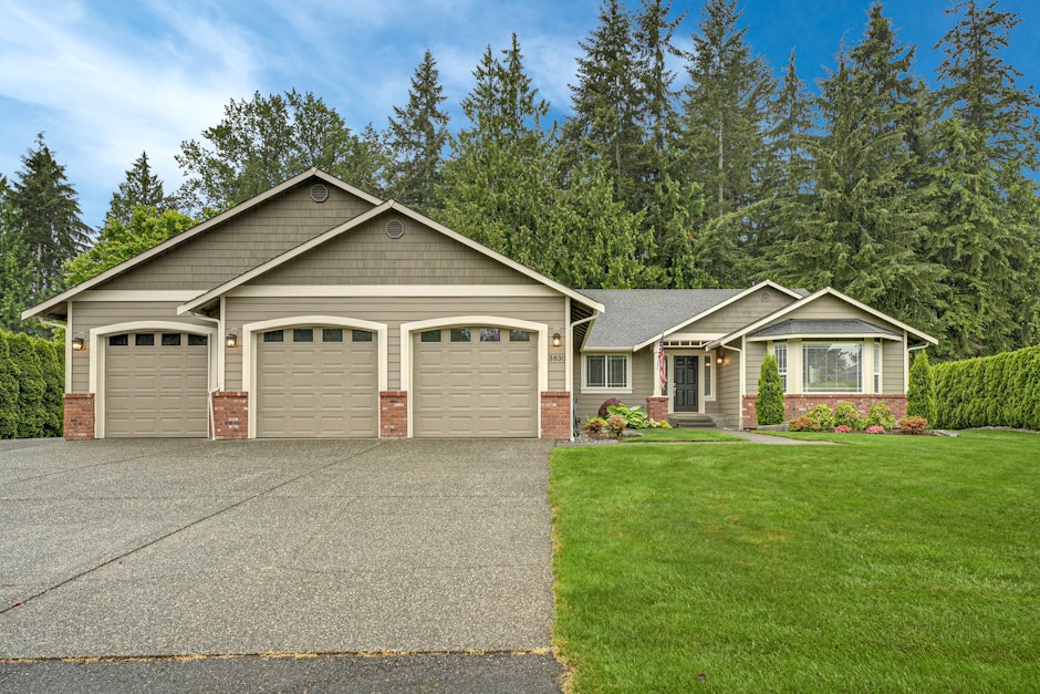 3830 113th Avenue Southeast, Snohomish, WA 98290, Presented by Aaron