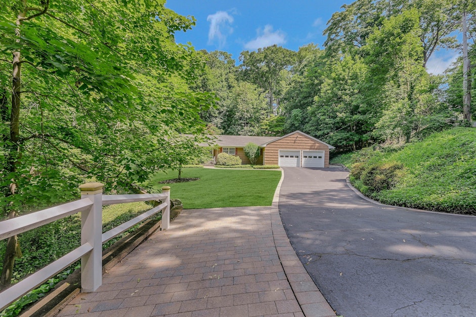 15 Lewis Road, Northport, NY 11768, Presented by Oksana Foster